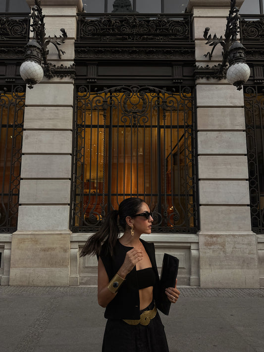 Biki Black Clutch|Vintage Baazaar 